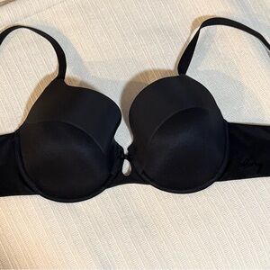 Dkny Black T-Shirt Bra with Molded Cups and Adjustable Straps